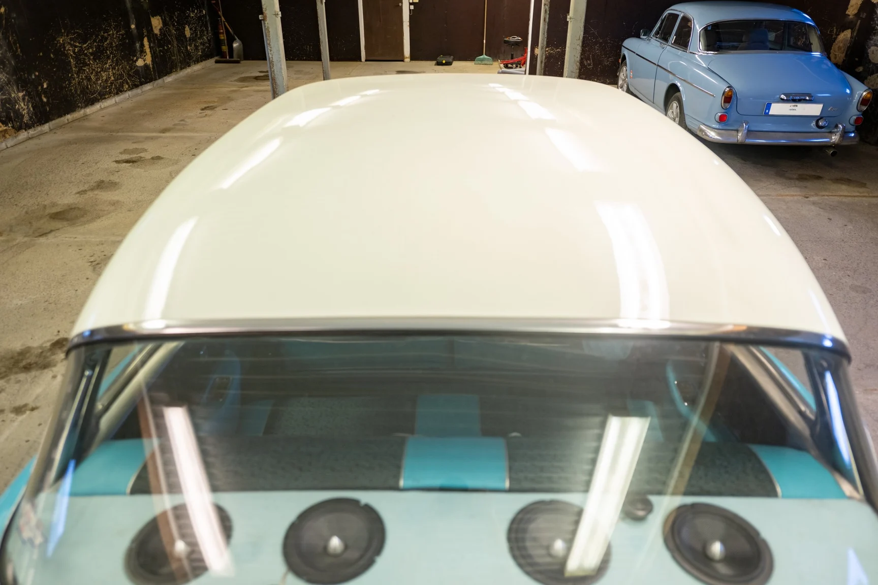 Exteriörbild på 1957 Chevrolet Bel Air Sport Coupé (15)