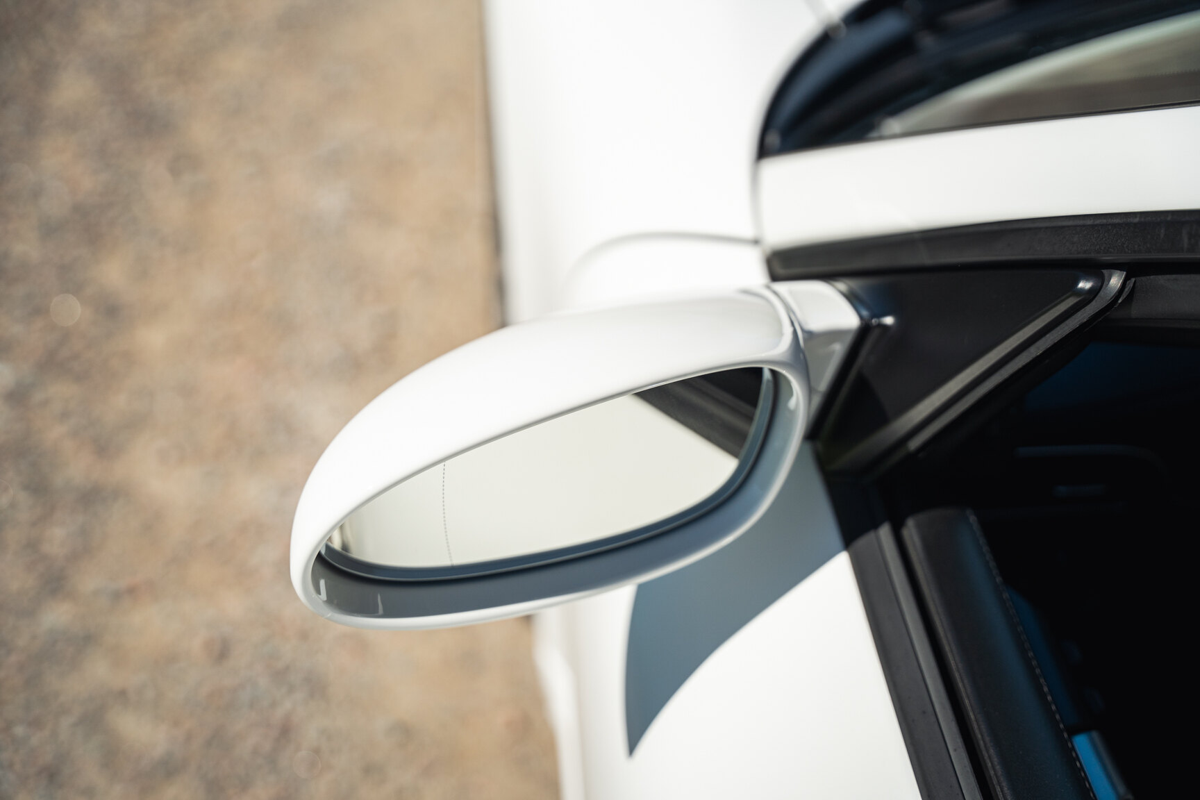 Exterior image of 2008 Porsche 911 Turbo Cabriolet (51)