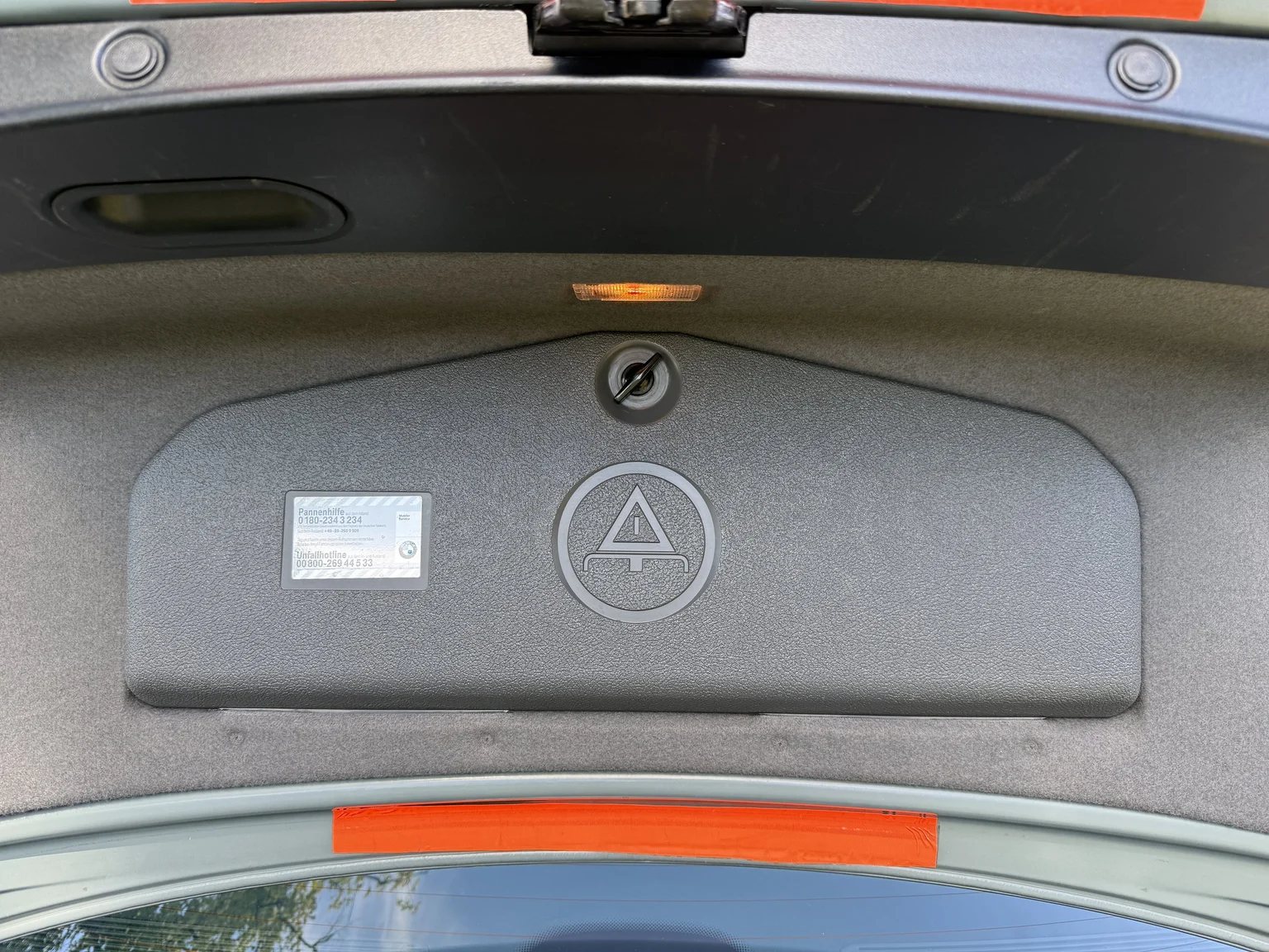 Interior image of 2003 BMW 525d Sedan (87)