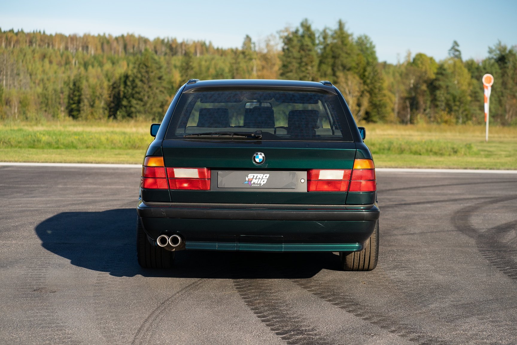 Exterior image of 1995 BMW 540i Touring - NO RESERVE (7)