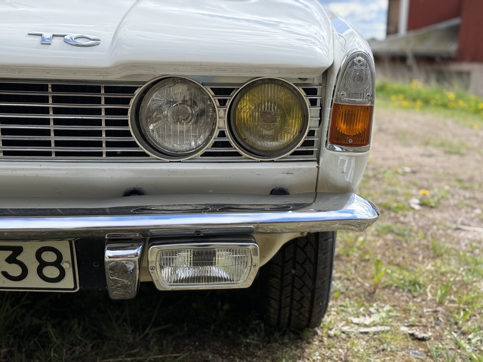 Exterior image of 1967 Rover 2000 TC 2.0 OHC