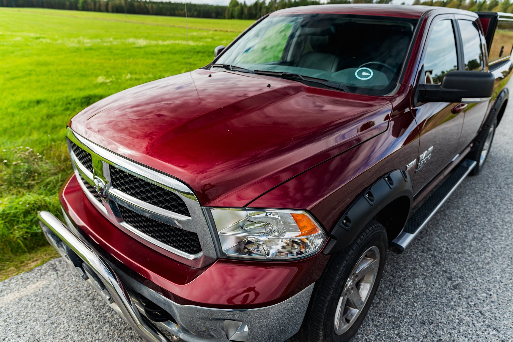 Exterior image of 2019 Dodge Ram 1500 Classic Crew Cab 5.7 V8 HEMI 