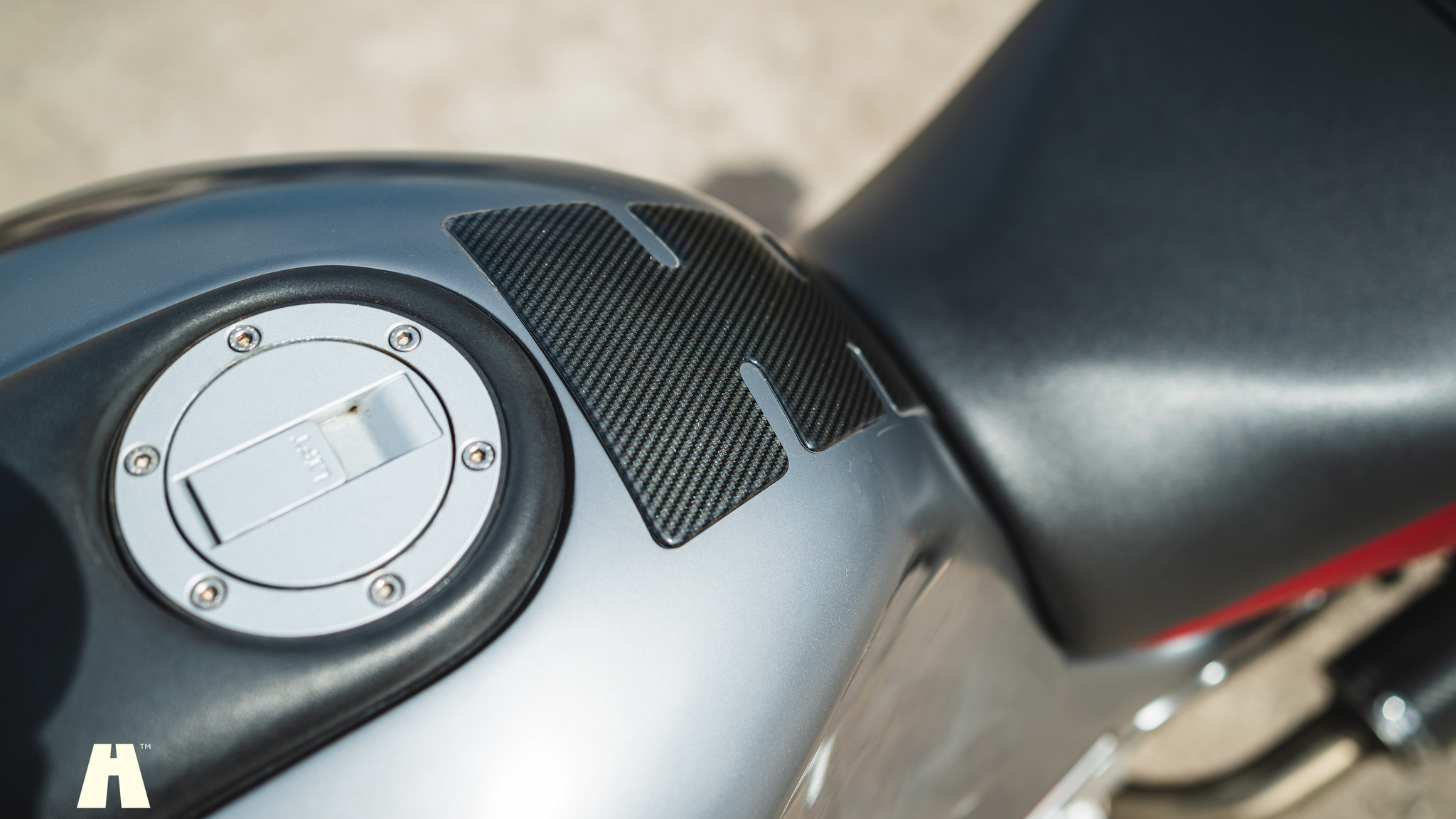 Exterior image of 2002 Moto Guzzi V11 Le Mans (55)