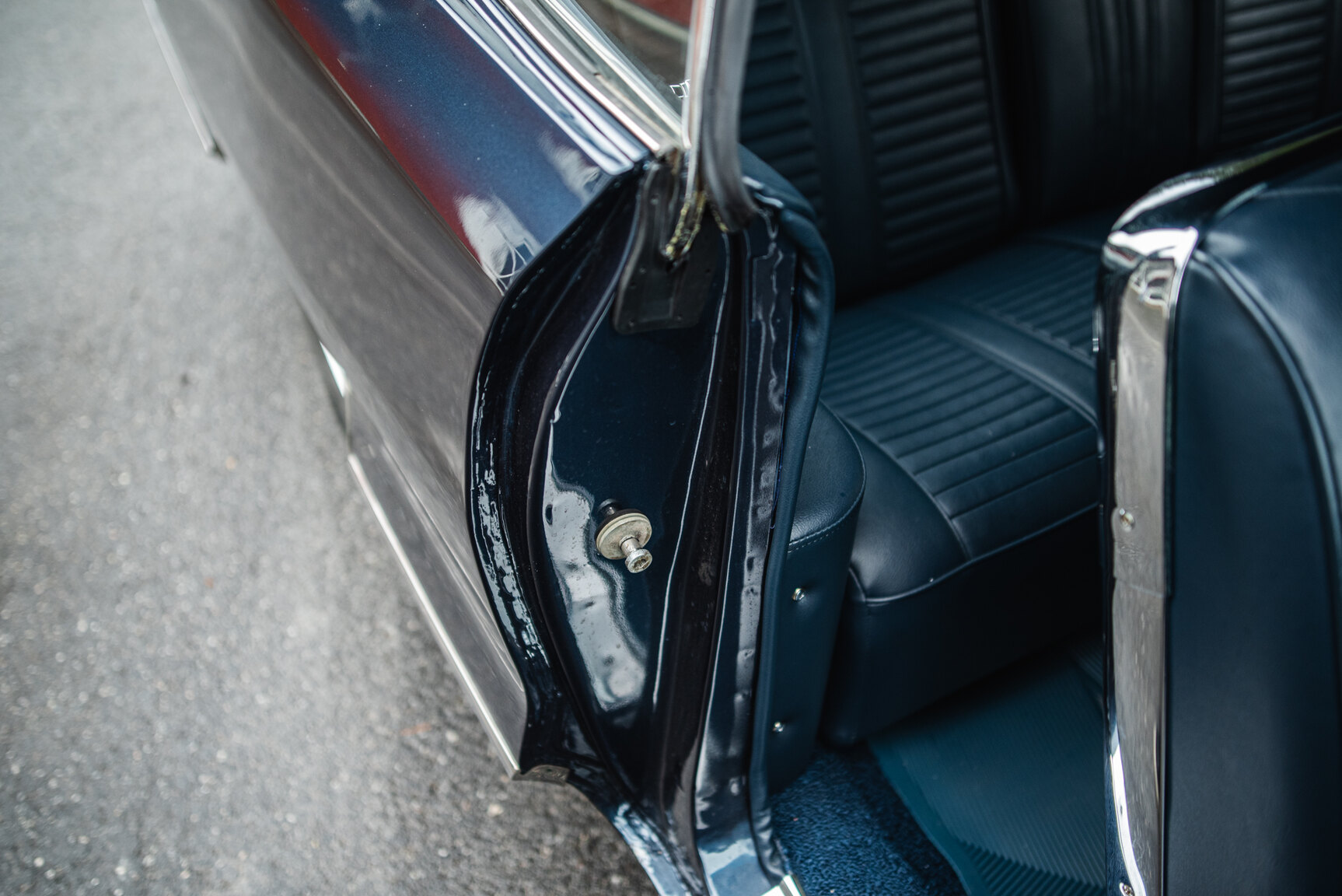 Interior image of 1965 Pontiac Catalina 421 Tripower-Pack 2+2
