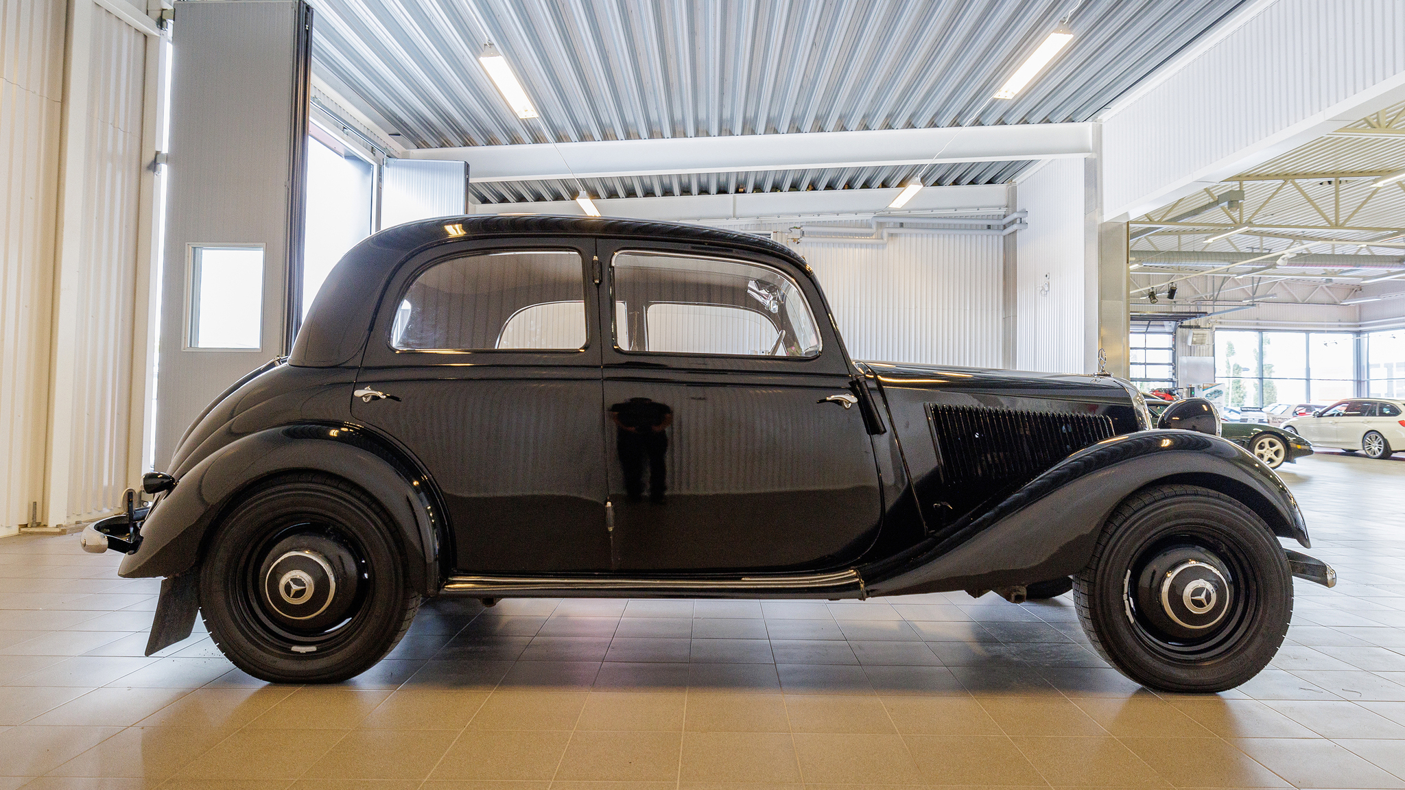 Exteriörbild på 1950 Mercedes Benz 170 va (4)