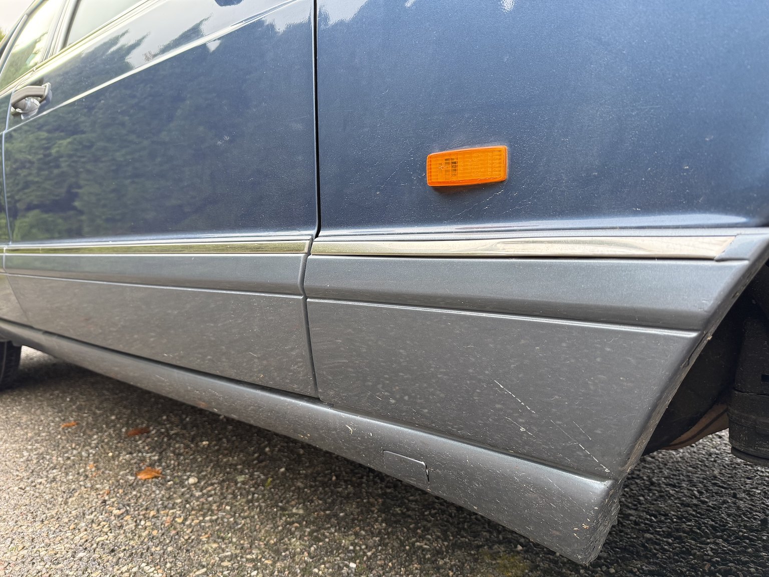 Exteriörbild på 1987 Mercedes-Benz 300 SE