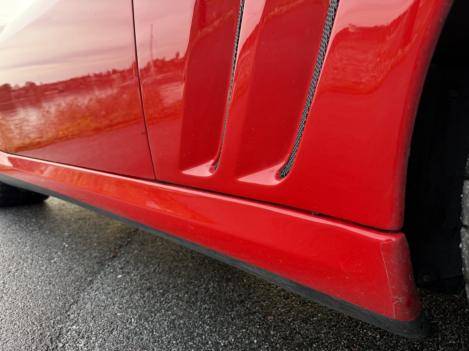 Exteriörbild på 2003 Ferrari 575M Maranello