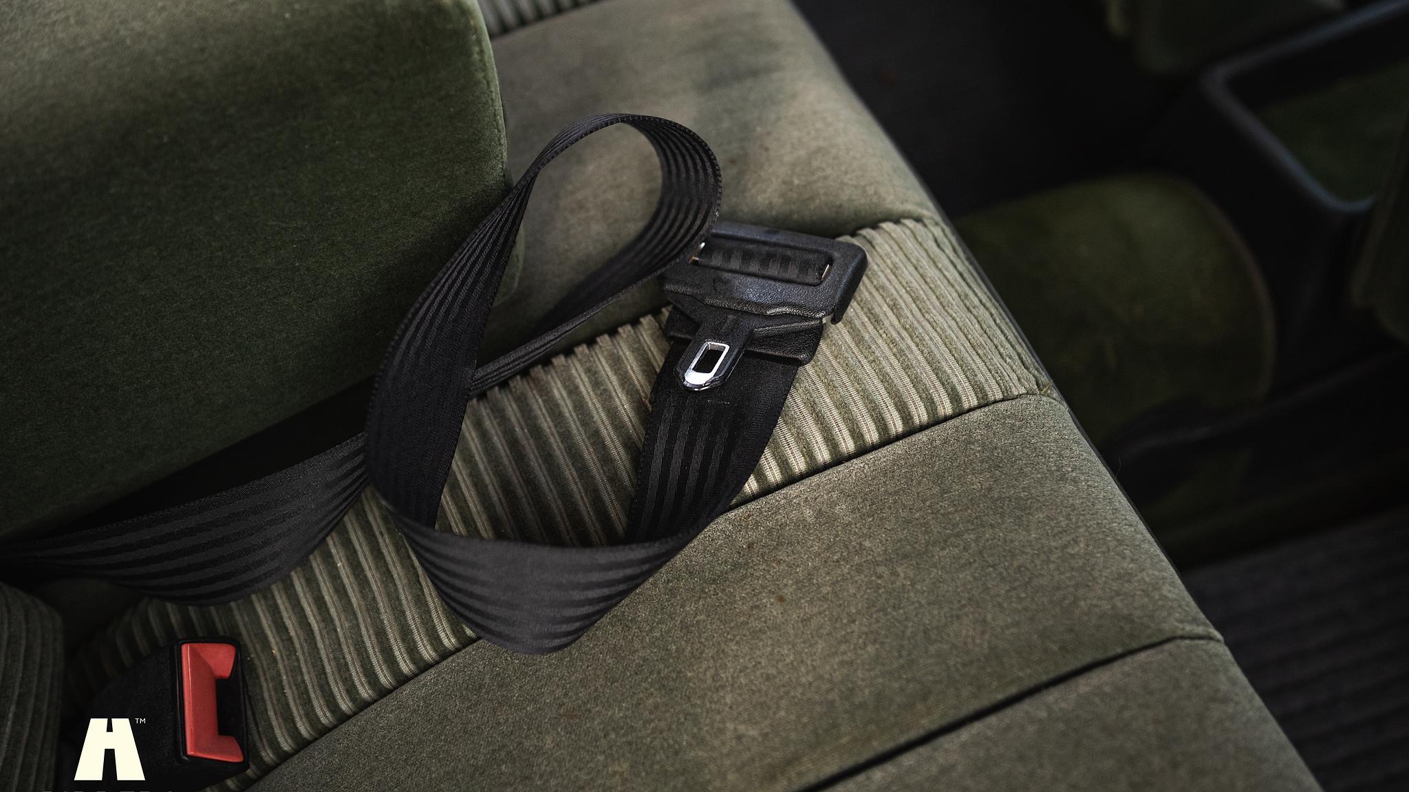 Innenraumfoto von 1985 Mercedes-Benz 200 Series 3  (51)