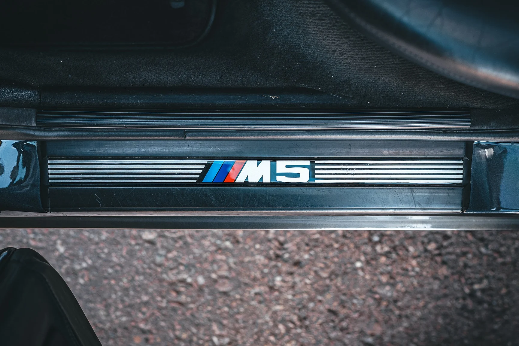 Interior image of 1992 BMW M5 3.8 (30)