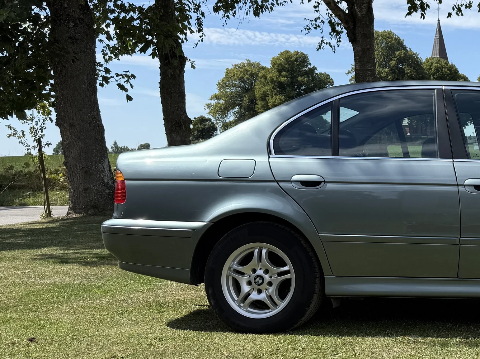 Aussenfoto 2003 BMW 525d Sedan (3)