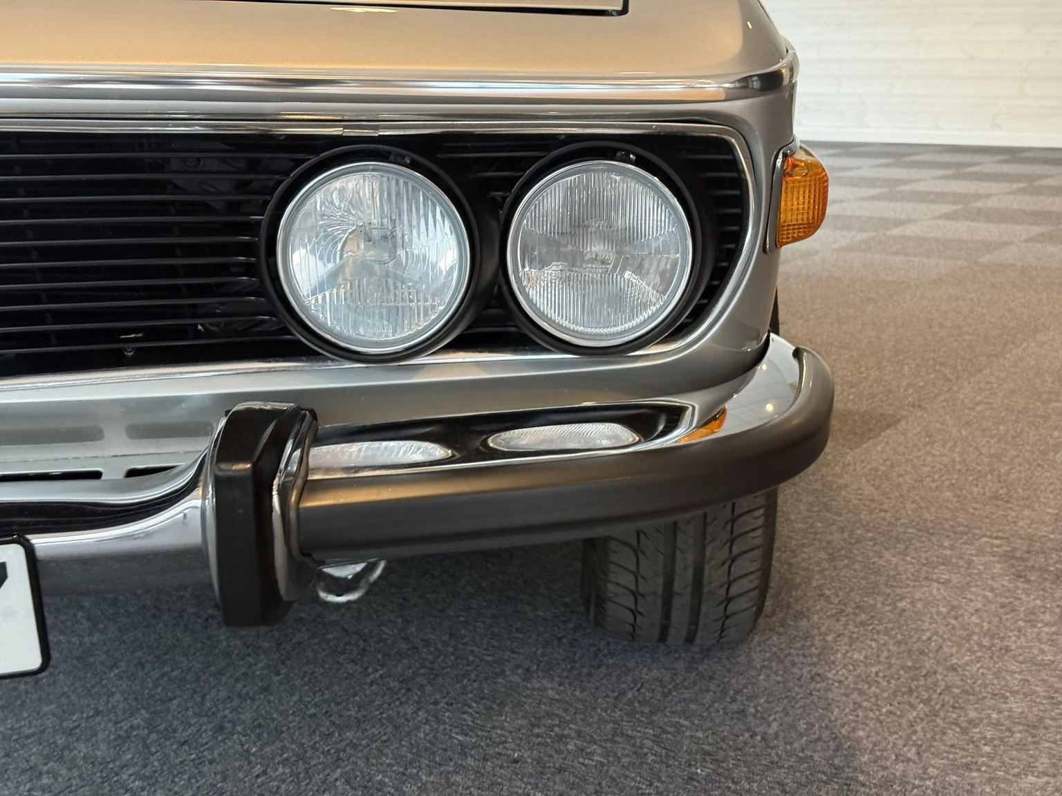Exteriörbild på 1972 BMW E9 3.0 CSI (29)