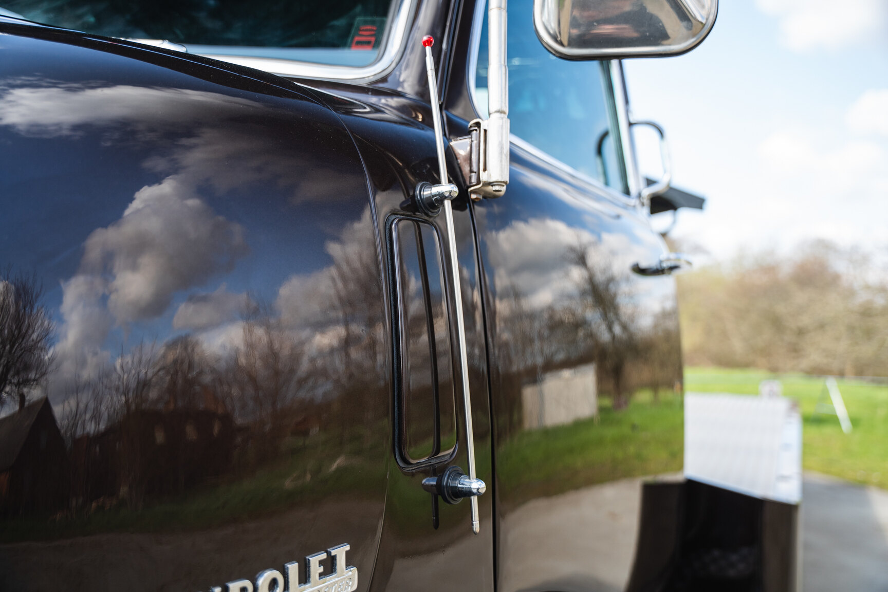 Exterior image of 1948 Chevrolet COE Loadmaster