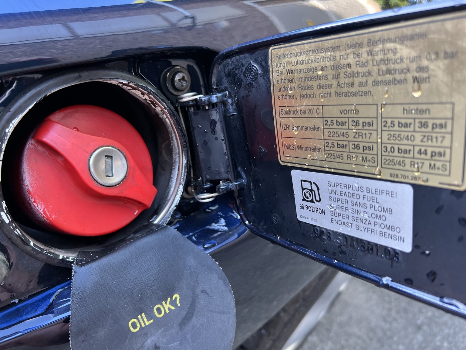 Exteriörbild på 1993 Porsche 928 GTS