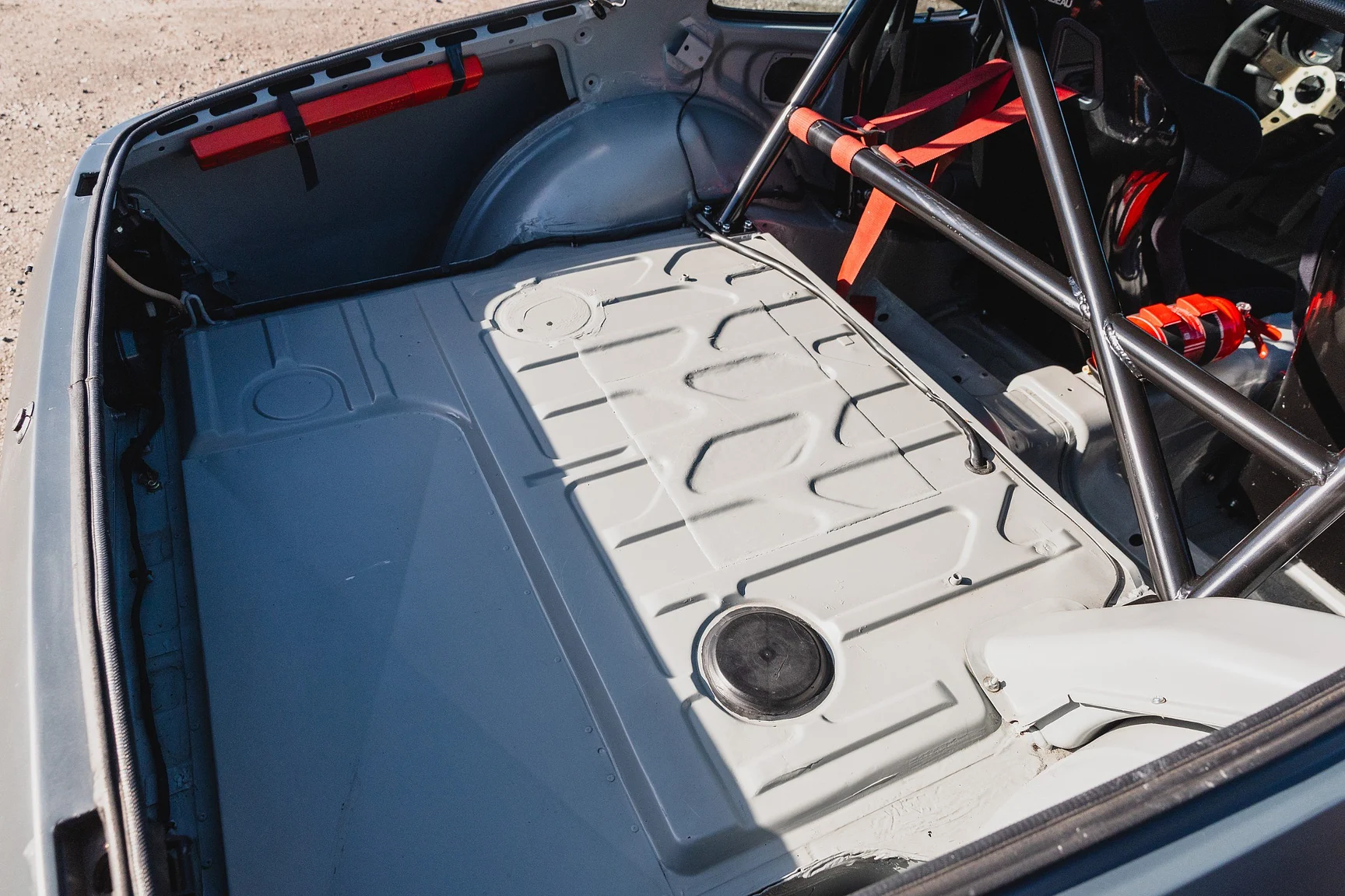 Innenraumfoto von 1982 Porsche 944 Trackday (21)