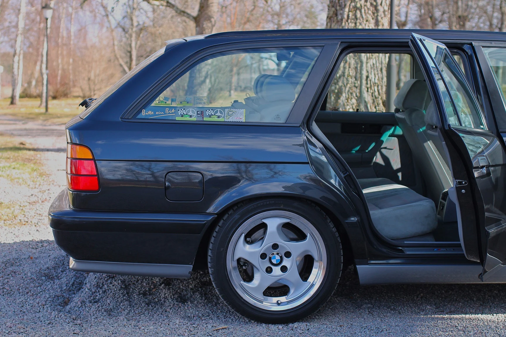 Aussenfoto 1993 BMW E34 M5 Touring  (133)