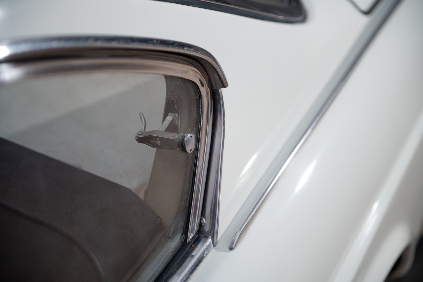 Exteriörbild på 1965 Lancia Flavia Coupé