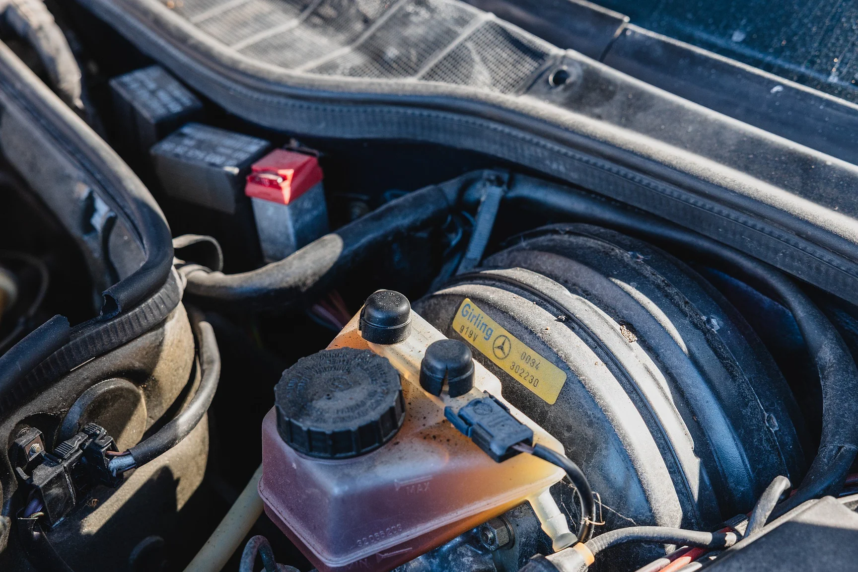 Image of 1986 Mercedes-Benz 560 SEC  mechanics (8)