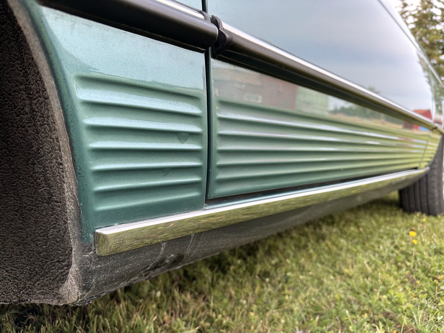 Exteriörbild på 1985 Mercedes-Benz 380 SL