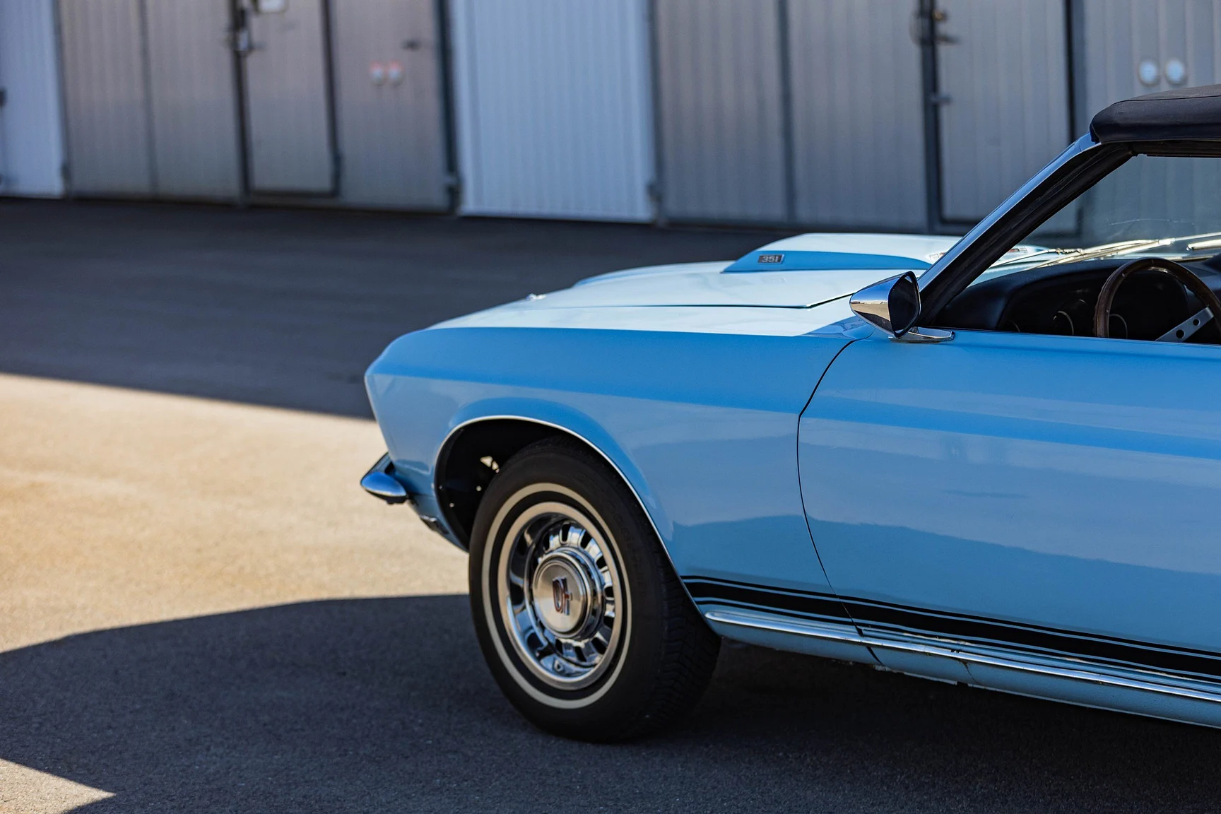 Exteriörbild på 1969 Ford Mustang GT Cabriolet "M-code" (11)