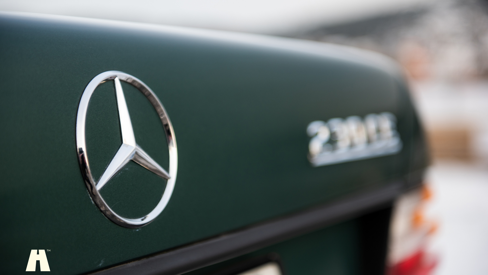 Exteriörbild på 1992 Mercedes 230 CE