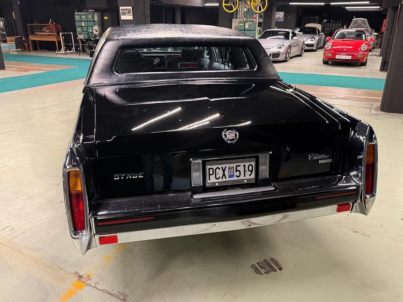 Exteriörbild på 1991 Cadillac Brougham Limousine (8)