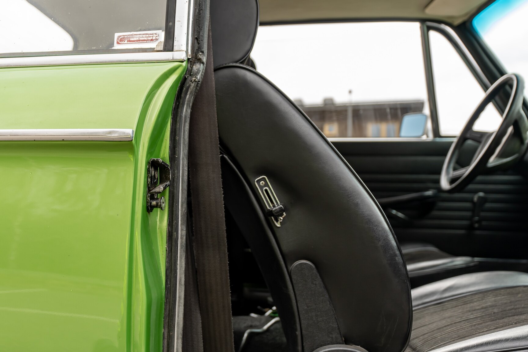 Interior image of 1975 BMW 2002