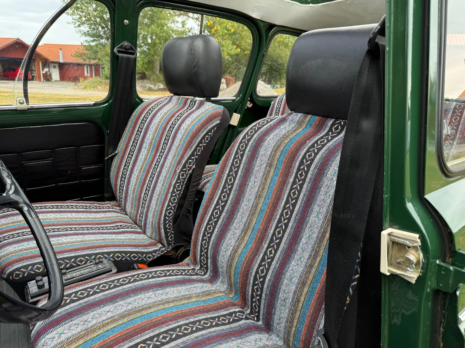 Interior image of 1970 Renault 4 (17)