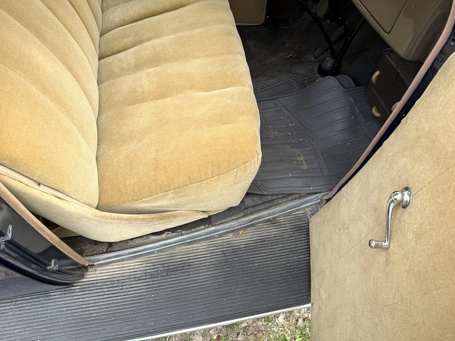 Interior image of 1936 Ford 214A Fordor (31)