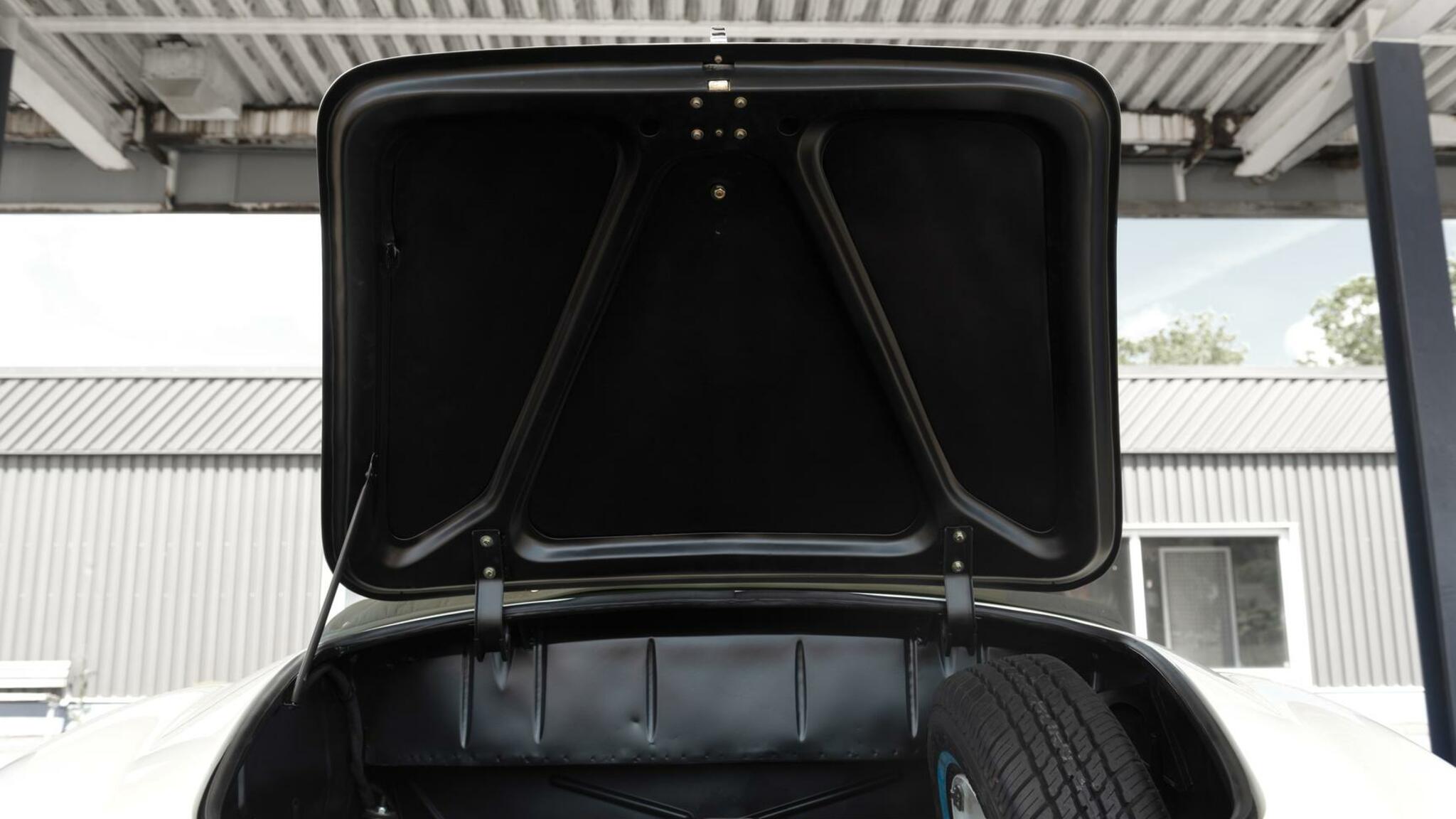 Innenraumfoto von 1956 Mercedes Benz 190 SL Roadster (47)