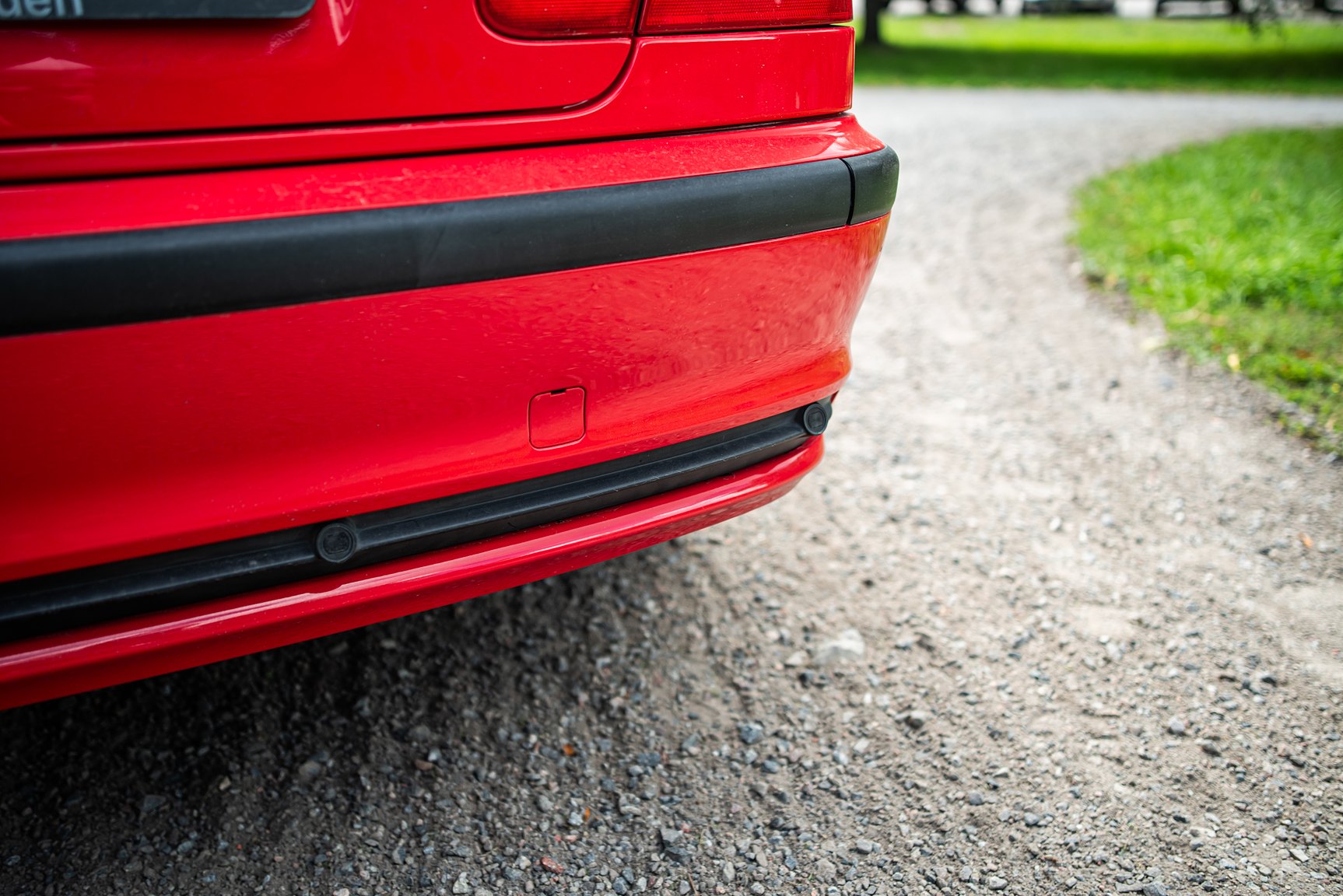 Exterior image of 2001 BMW 330Xi
