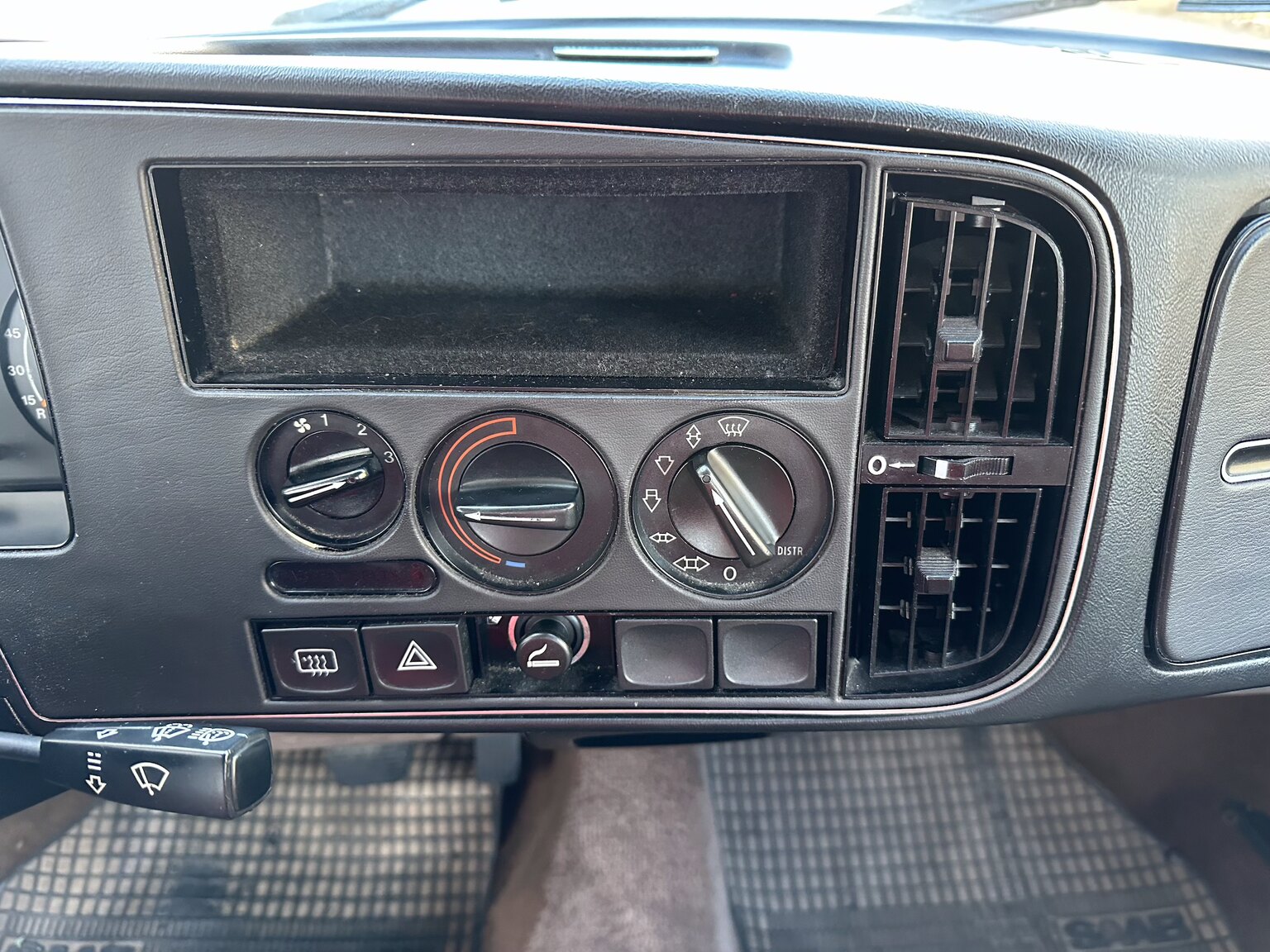 Interiörbild 1984 Saab 900 GL (14)