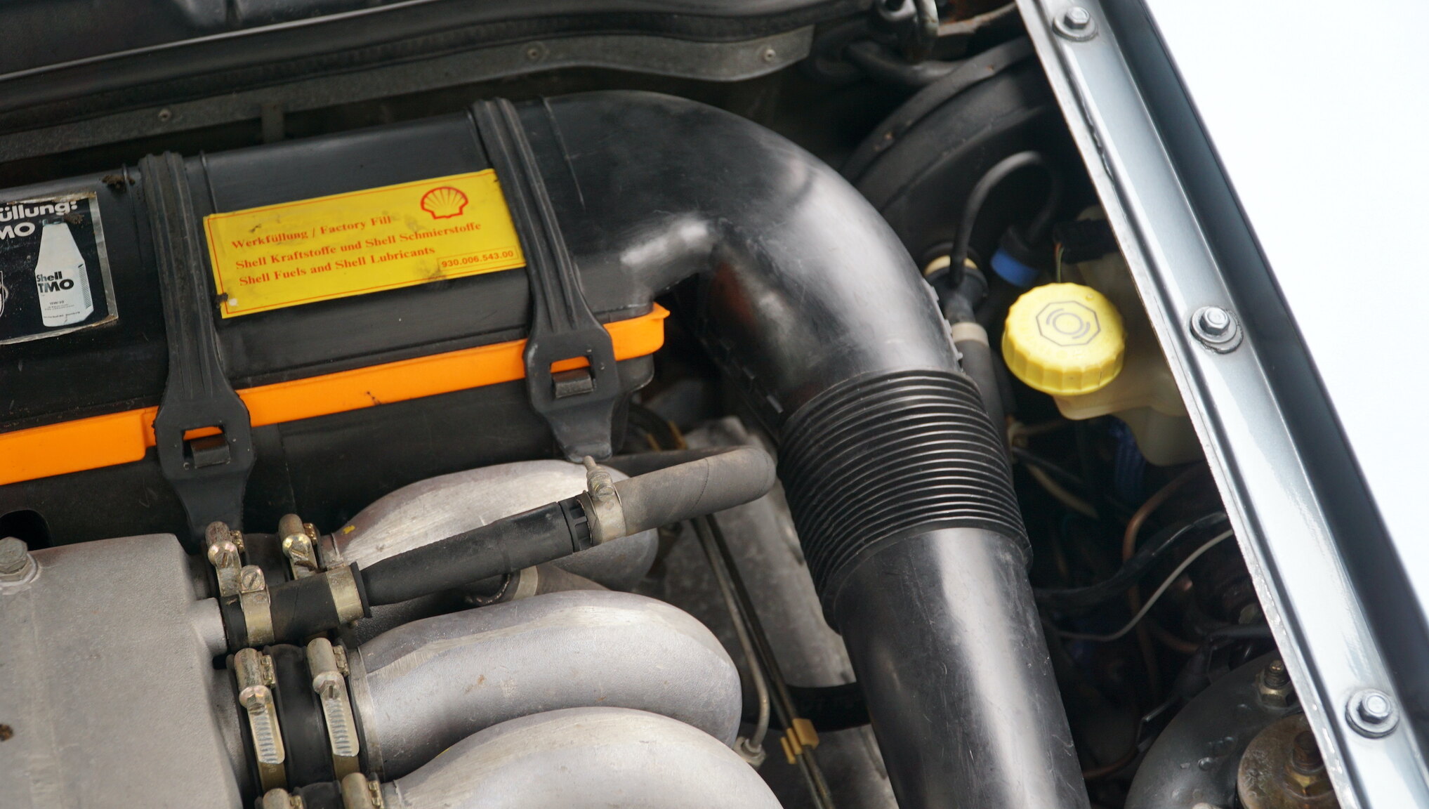 Image of 1983 Porsche 928S mechanics (5)