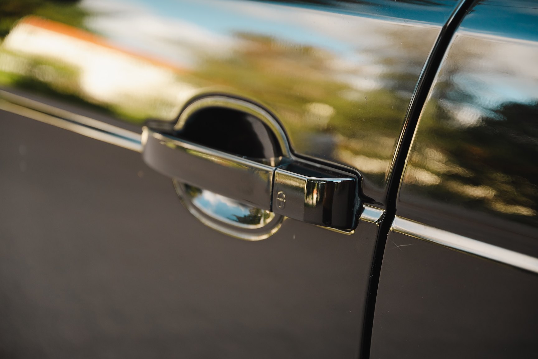 Exterior image of 2012 Range Rover 4.4 TDV8 Westminster 