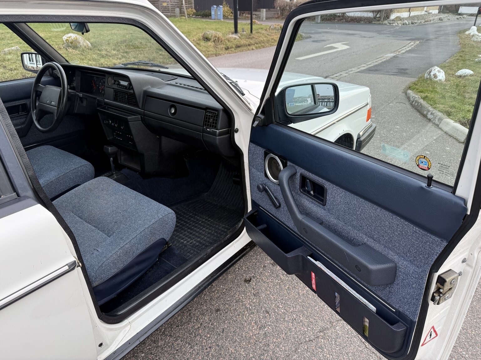 Innenraumfoto von 1991 Volvo 240 GL Automat (5)