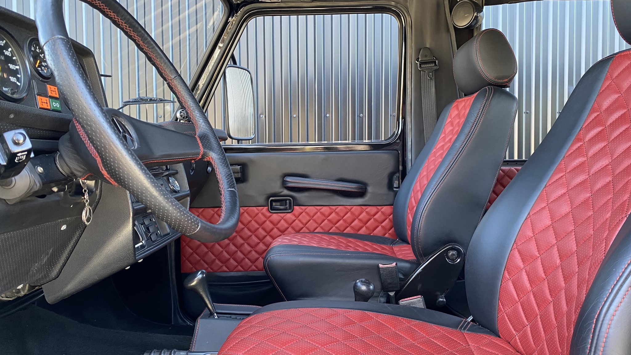 Interiörbild 1996 Mercedes G230 STEYR-PUCH Automat