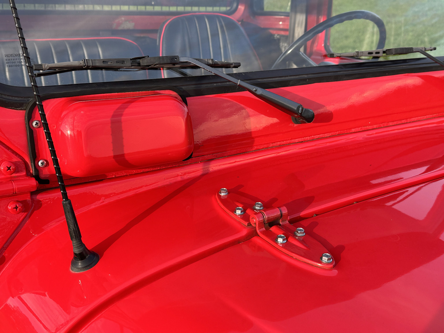 Exterior image of 1982 Toyota Landcruiser Utility (17)