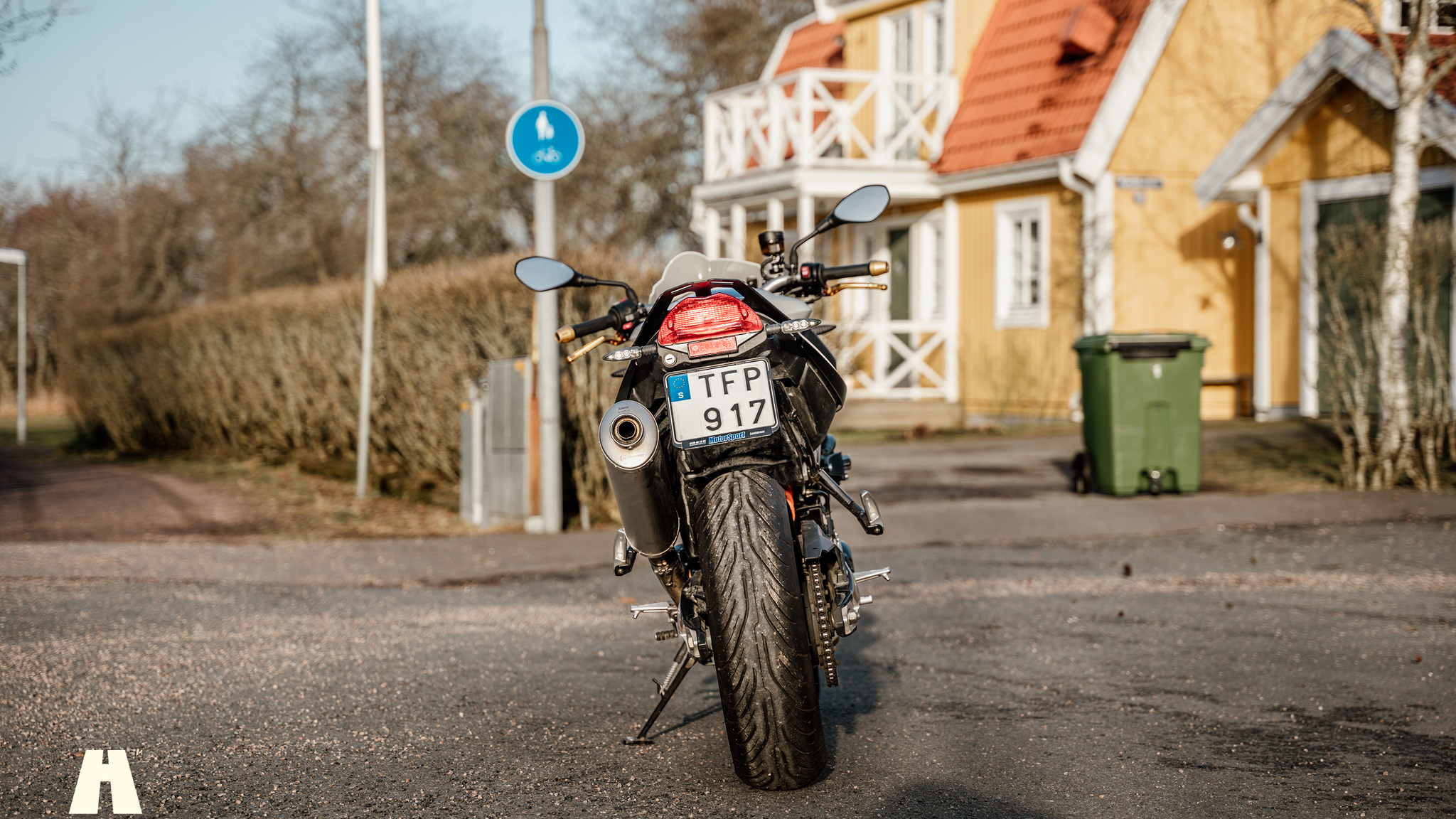 Exterior image of 2010 BMW F800R