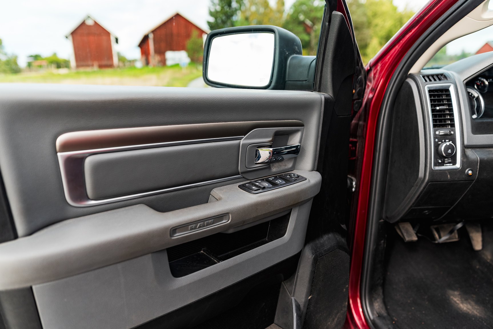 Interior image of 2019 Dodge Ram 1500 Classic Crew Cab 5.7 V8 HEMI 