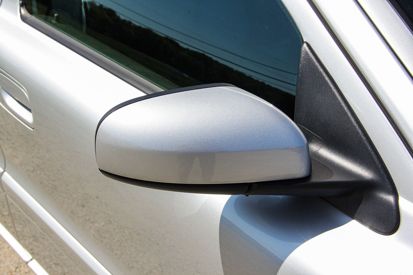 Exterior image of 2005 Volvo V70 R AWD (51)