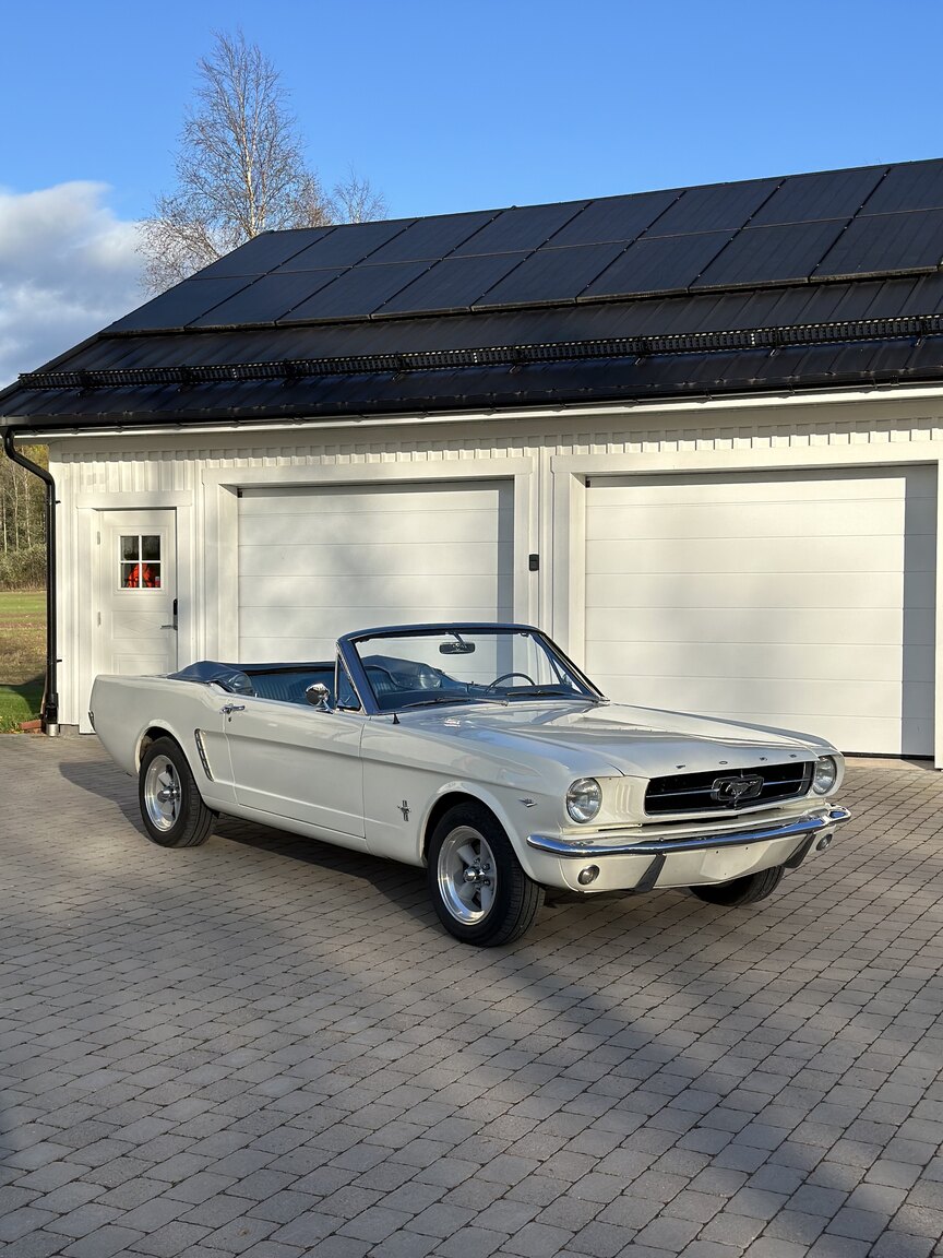 Exteriörbild på 1966 Ford Mustang Convertible