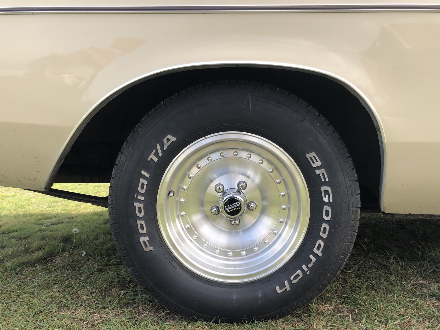 Exterior image of 1972 Dodge Polara Custom
