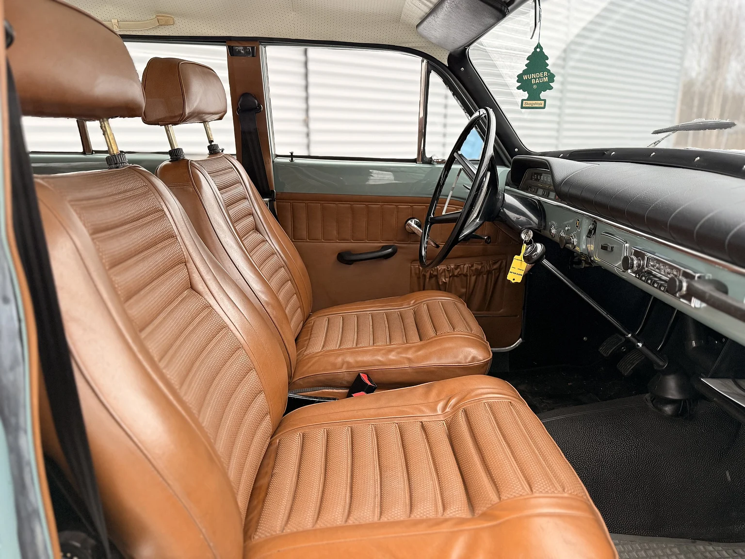 Innenraumfoto von 1968 Volvo Amazon 121 P220 (40)