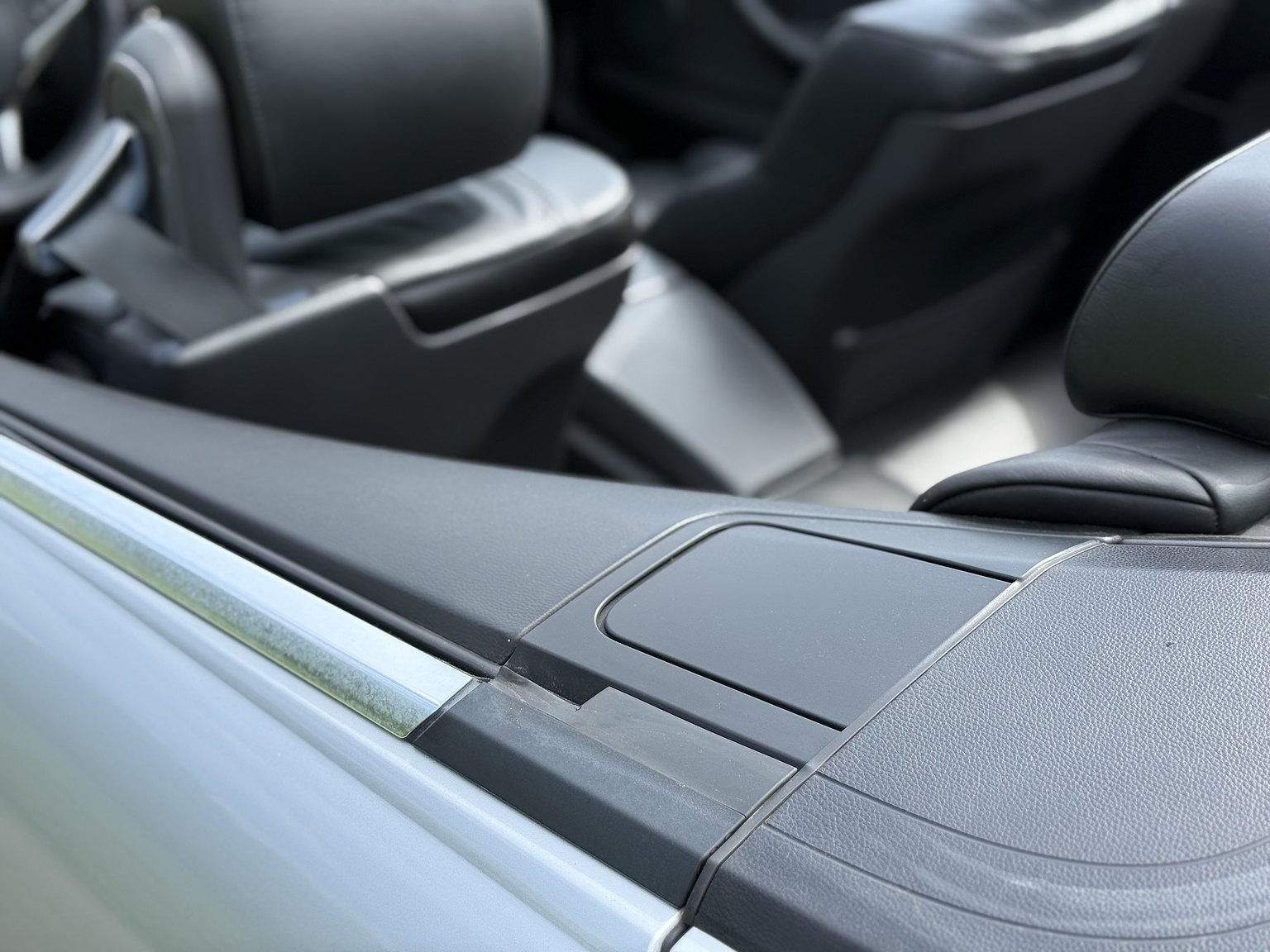 Exteriörbild på 2004 BMW 645Ci Convertible