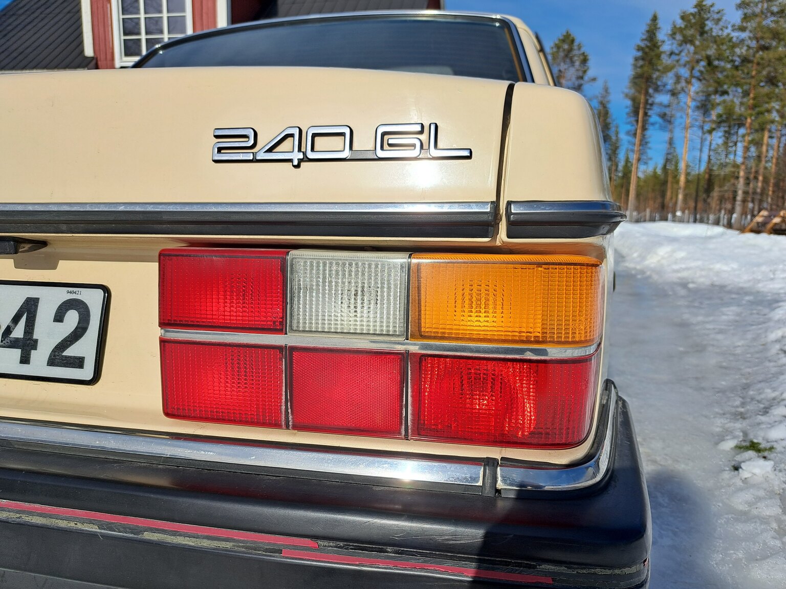 Exteriörbild på 1988 Volvo 240 GL