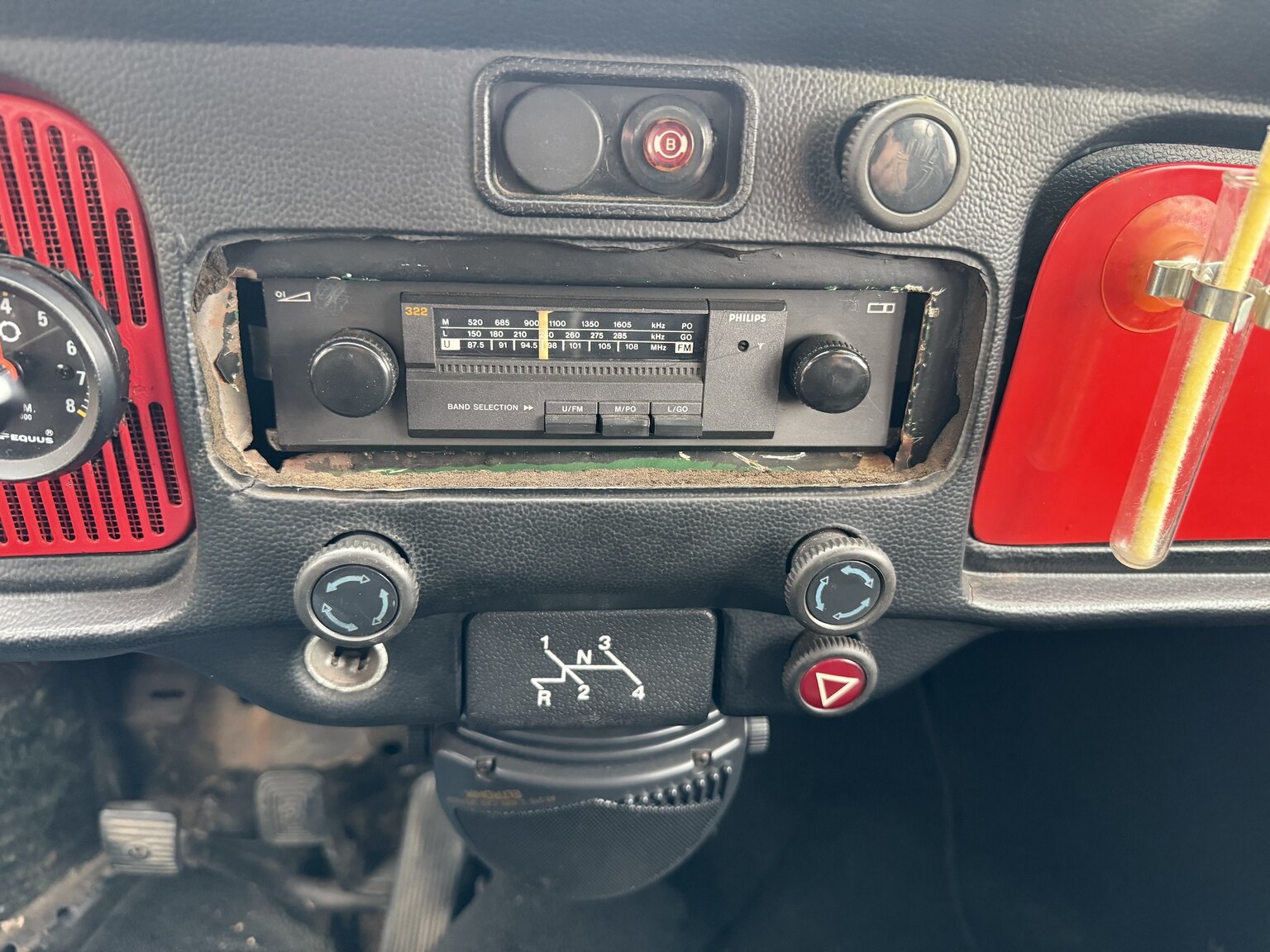 Innenraumfoto von 1972 Volkswagen Beetle 1302 S