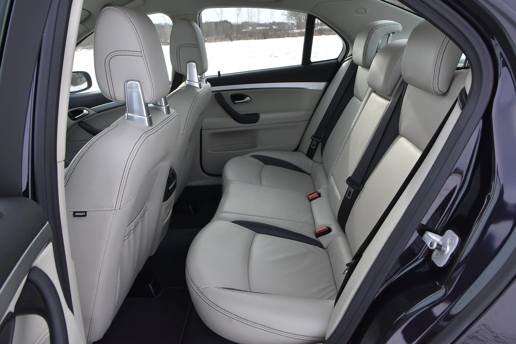 Interior image of 2014 Saab 9-3 Aero Hirsch Edition (61)