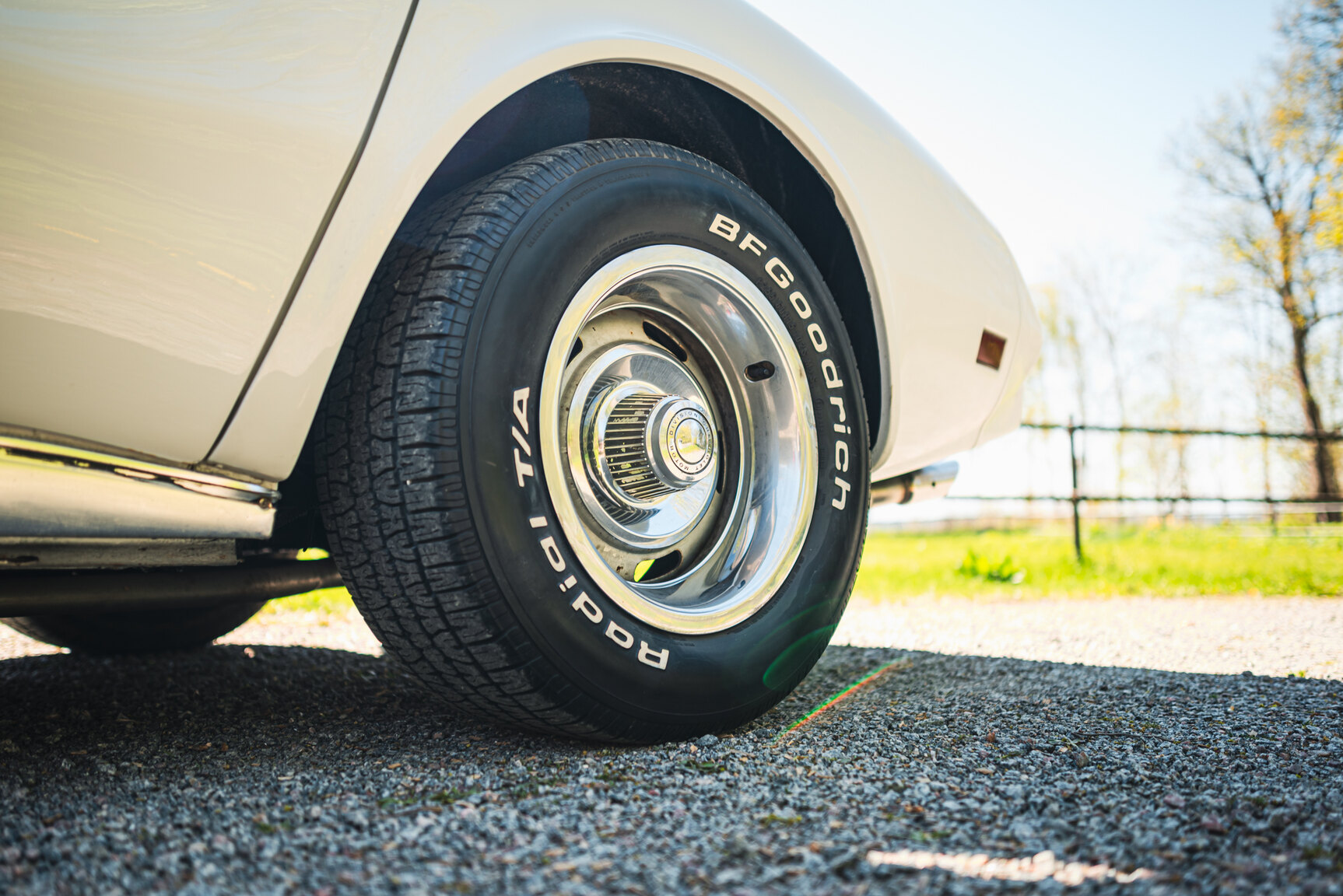 Exterior image of 1975 Chevrolet Corvette Stingray (32)