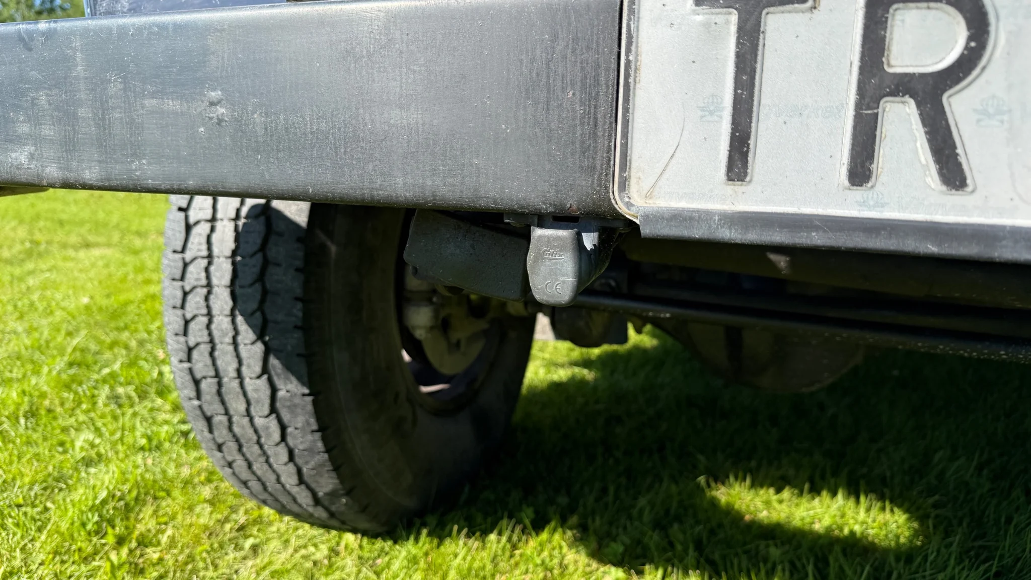 Aussenfoto 2002 Land Rover Defender 110 Kombi Td5 (12)