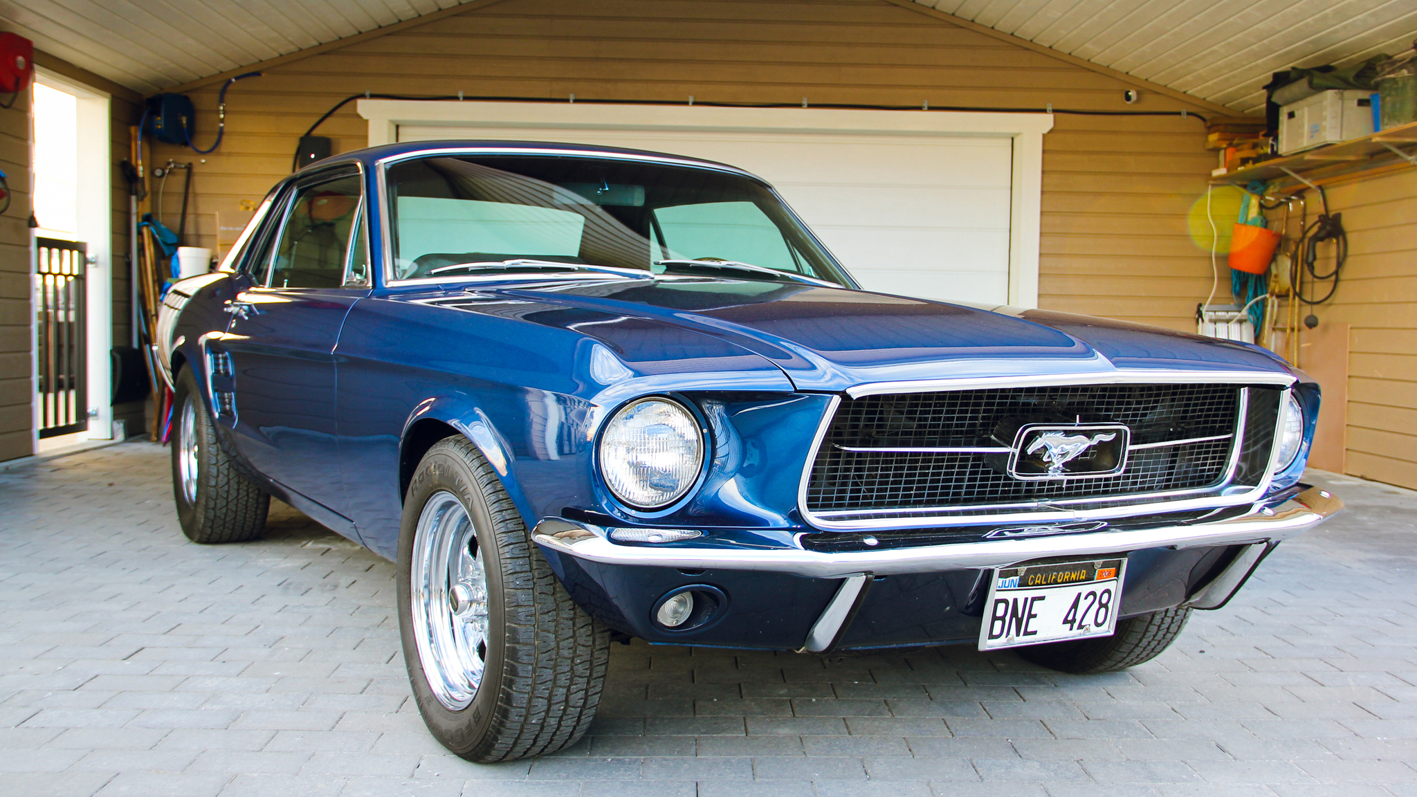 Exterior image of 1967 Ford Mustang 305ci HT (3)