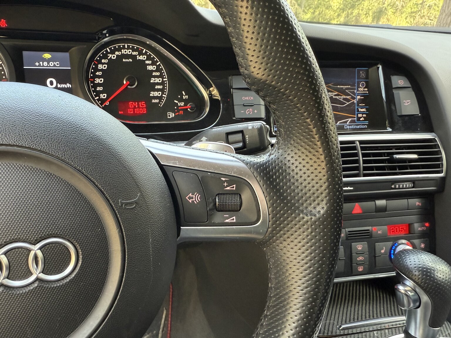 Interiörbild 2010 Audi RS6 Avant V10 Quattro